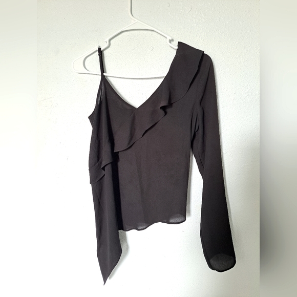BCBGeneration Asymmetrical Black Blouse - Picture 2 of 6